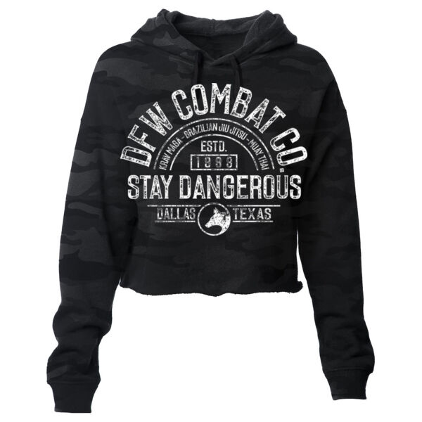 ARCHED UP - WOMEN'S CROP HOODIE IN BLACK CAMOFLOUGE - $SE5VZM$ Thumbnail